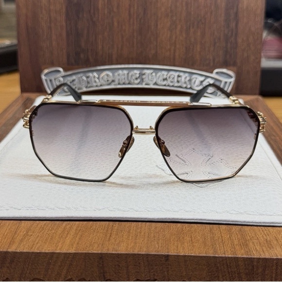 Chrome Hearts Ripping Sunglasses - Picture 4 of 8